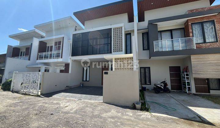 Rumah 2 Lantai Type 100 diselatan Pemda Sleman Jl Magelang 2