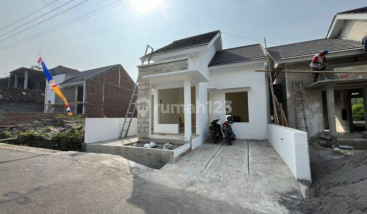 Rumah Modern Mangku Jalan Aspal Diutara Kantor Pemda Sleman 1