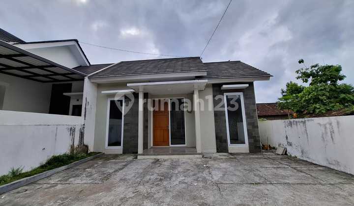 Rumah Strategis Purwomartani - Harga Nego, Siap Huni!