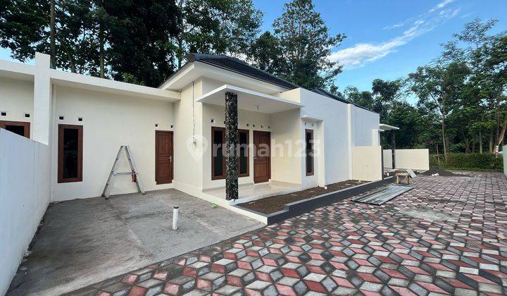Rumah Siap Huni 3 Kamar Tidur dekat Pasar Cebongan Sleman 