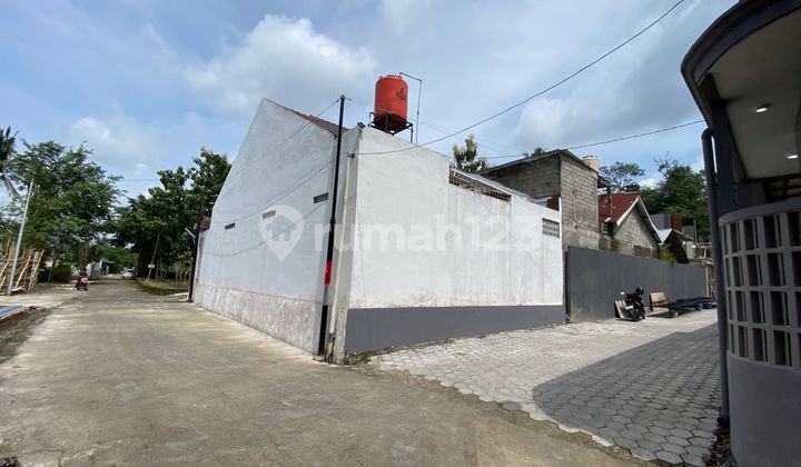 Comfortable & Spacious Residence in Widodomartani Sleman - Beautiful Environment, Starting Price 740 Million! 2