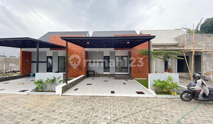 Modern One Gate House in Sumberadi Mlati - Close to Sleman City Center