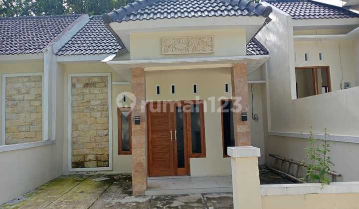New House Ready to Occupy in Moyudan Sleman - Affordable Price 370 Million 1