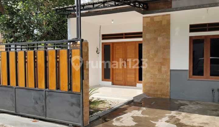 Comfortable House in Ngaglik Sleman - 165 M² Land Area, 10 Minutes to UII Central Campus
