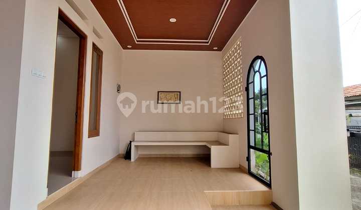 Beautiful Villa-Style House in Ngaglik Sleman Ready to Occupy, Suitable for Young Families 2