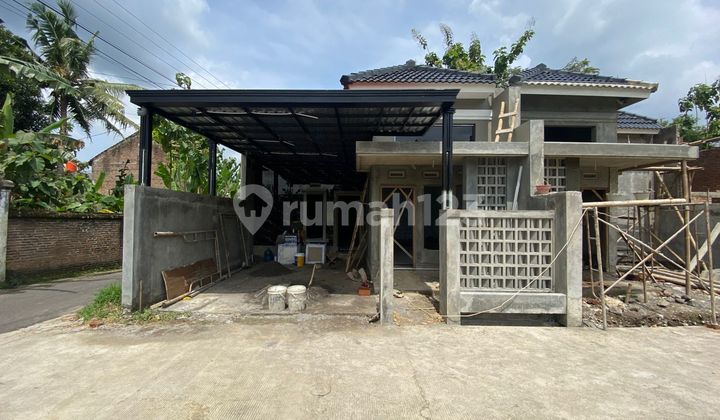Rumah Mewah 620 Juta Dekat Pasar Godean Siap AJB Rumah Mewah 620 Juta Dekat Pasar Godean Siap AJB