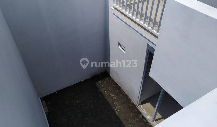 Rumah Mewah 2 Lantai Luas 100m2 Diutara Terminal Jombor 2