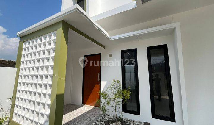 Rumah Modern 2 Lantai Dekat Pusat Kota Jogja Hanya 900 Jt an 2