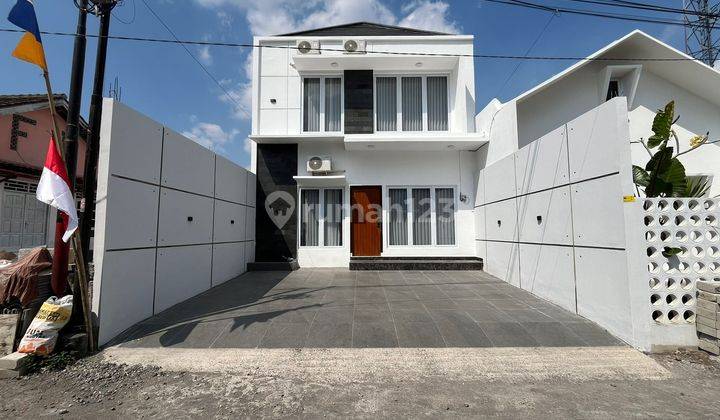 Rumah 2 Lantai Modern Minimalis 800 Jt-an di Purwomartani Kalasan 1