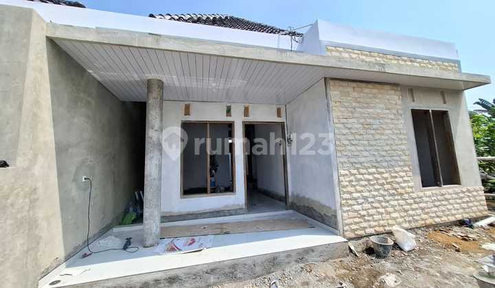 Ready for KPR! 3-Bedroom House Under Construction in Seyegan Sleman