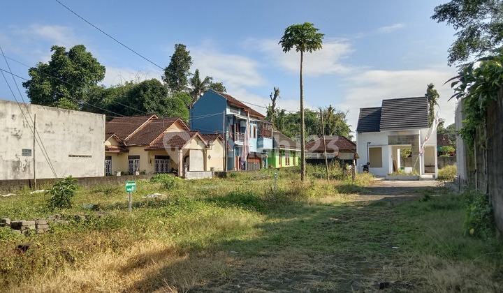 Rumah 2 Kilo Dari Jalan Magelang Harga Miring! Cek Segera!