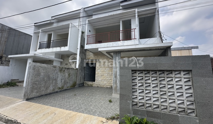 Unit Terbatas! Rumah Mewah Strategis Selatan Pemda Sleman Unit Terbatas! Rumah Mewah Strategis Selatan Pemda Sleman