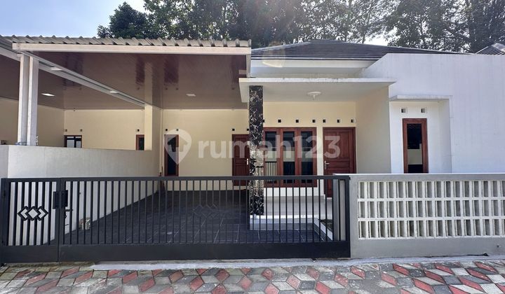 Rumah Modern Siap Huni Promo 695 Jt Dekat Rsa Ugm Sleman Rumah Modern Siap Huni Promo 695 Jt Dekat Rsa Ugm Sleman
