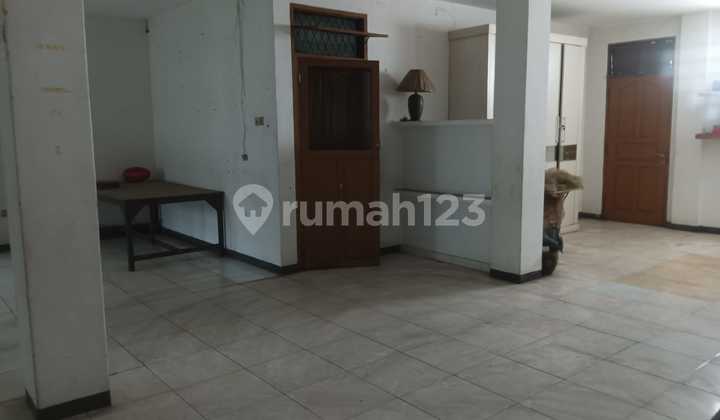 Palmerah 4.5-Story Row House, Suitable for Office, Shop, Salon, Online Business 2