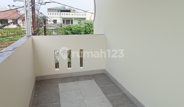 Rumah Baru Siap Huni . Bebas Banjir 2,5 LT