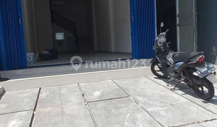 Ready-to-Occupy 4.5-Story Shophouse Suitable for Clinic, Salon, Shop, Office. Spacious. Ready-to-Occupy 4.5-Story Shophouse Suitable for Clinic, Salon, Shop, Office. Spacious.