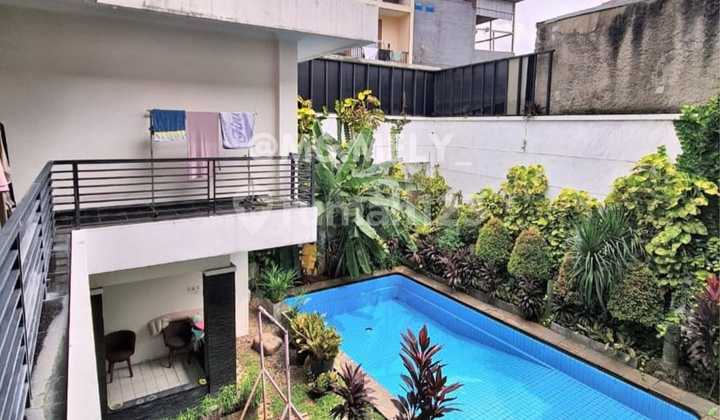 Rumah 700 M Dgn Kolam Renang. Gak Takut Antri Dll Krn Ini Milik Probadi 2