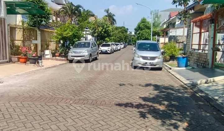 Rumah di Hook. Hidden Gem Dalam Komplek Eksklusif LT Dipik 1 .Terawat Tinggal Bawa Koper Rumah di Hook. Hidden Gem Dalam Komplek Eksklusif LT Dipik 1 .Terawat Tinggal Bawa Koper
