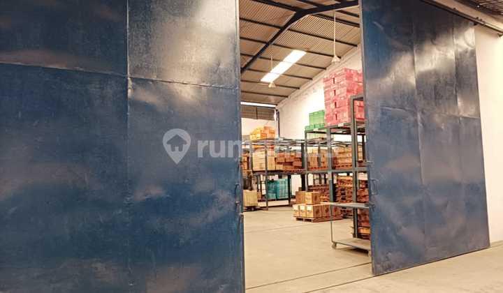 GUDANG SUNTER LT 1500 M²