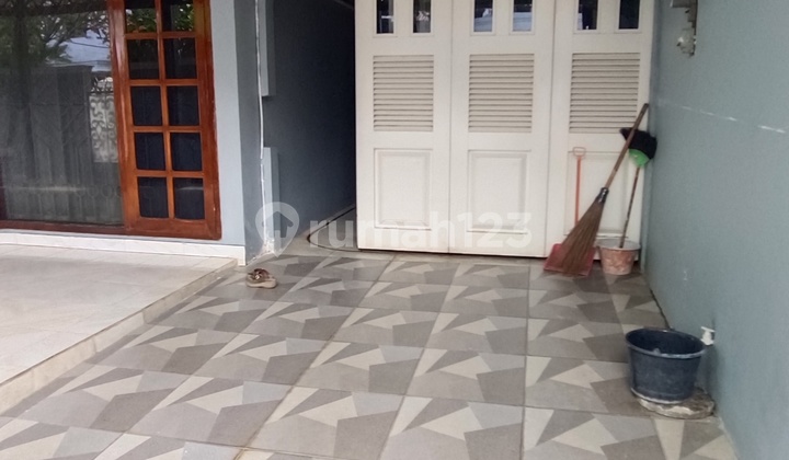 White Wood House Suitable For15000xxxx