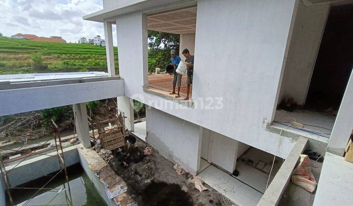 Hot List Di Jual Villa Lokasi Pererenan Canggu Badung  1