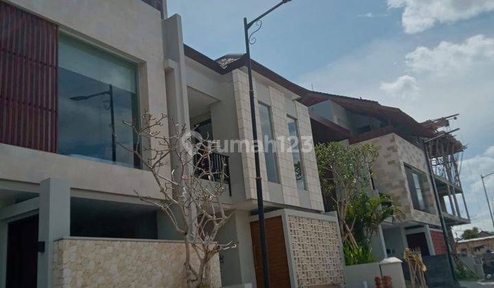 Hot List of Villas for Sale in Kayu Tulang Selatan Location, Canggu Badung  1