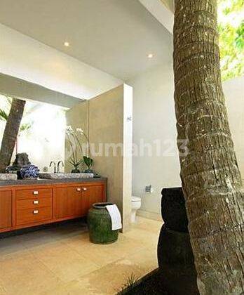 Hot List Di Jual Villa Lokasi Seminyak Kuta Badung 2