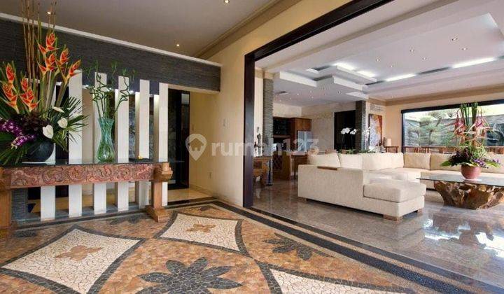 Hot List Di Jual Villa Loss Pantai View Laut Lokasi Seminyak Kuta Badung  2