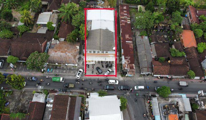 TOP URGENT FOR SALE LAND ON THE SIDE OF THE ROAD BONUS BUILDING LOCATION UBUD GIANYAR
 1