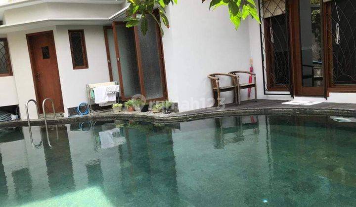 TOP URGENT DI JUAL VILLA LOKASI MOH YAMIN RENON DENPASAR SELATAN
 2