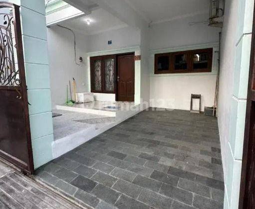 DI SEWAKAN RUMAH BARU MINIMAL MODERN  1