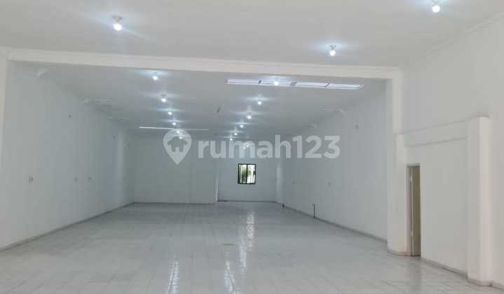 For Rent: Shop House 0, Very Strategic Main Road Location For Rent: Shop House 0, Very Strategic Main Road Location