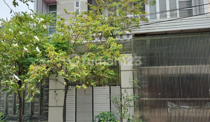 Di Jual Rumah Darmo Permai Selatan 2