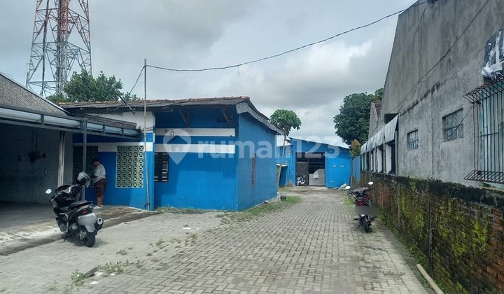 Disewakan Gudang Strategis Banguntapan Akses Container & Tronton, di Jl. Imogiri Timur KM 8, Banguntapan, Bantul