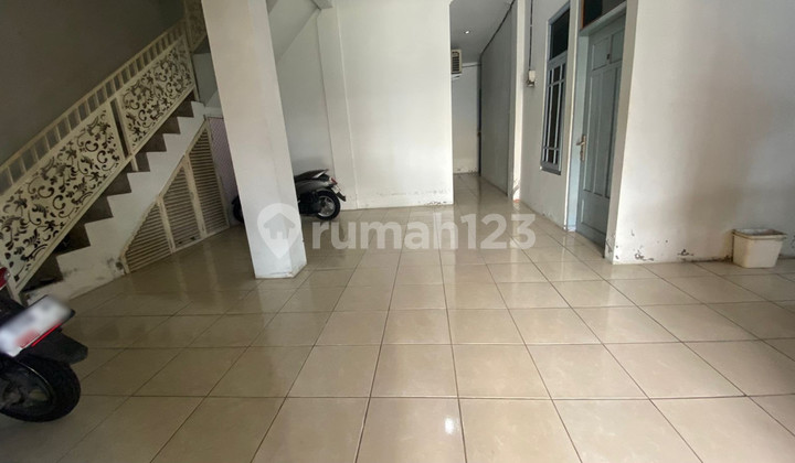 Profitable Investment 15-Room Boarding House on Main Road Padokan Bantul, Near Bank BRI, Tirtonirmolo, Kasihan, Bantul Profitable Investment 15-Room Boarding House on Main Road Padokan Bantul, Near Bank BRI, Tirtonirmolo, Kasihan, Bantul