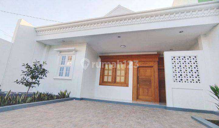 Rumah Clasic Modern Di Tengah Kota Jogja. Daerah Tegalrejo Barat Stasiun Tugu Dan Malioboro Jogja 2