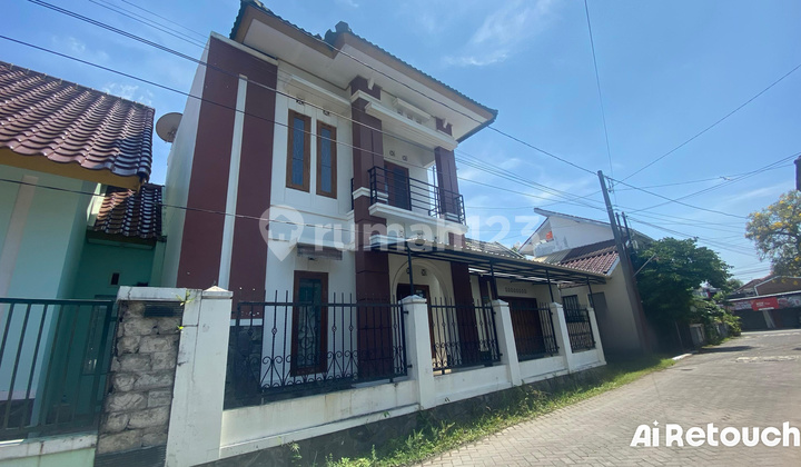 Rumah Dalam Perum 5 Menit Ke Ugm Dan Jcm 2