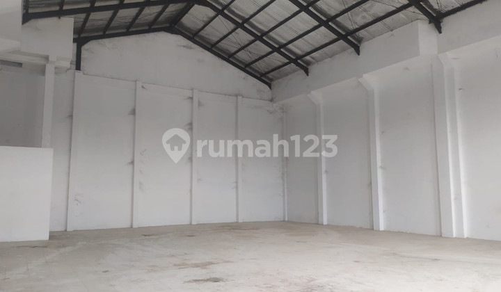 For Rent: Shop House/Warehouse in a Strategic Location Near Sleman City Hall, Mlati 2
