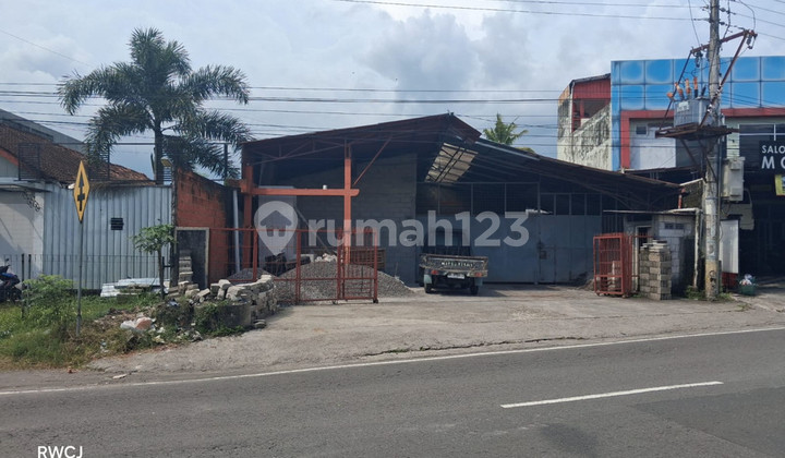 Lokasi Premium & Strategis, Disewakan Ruang Usaha 2 Lantai di Jalan Gito Gati, Sleman Cocok untuk Segala Bisnis Lokasi Premium & Strategis, Disewakan Ruang Usaha 2 Lantai di Jalan Gito Gati, Sleman Cocok untuk Segala Bisnis