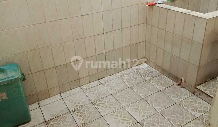 1.5-Story House Inside Gap Nogotirto Housing Complex 2