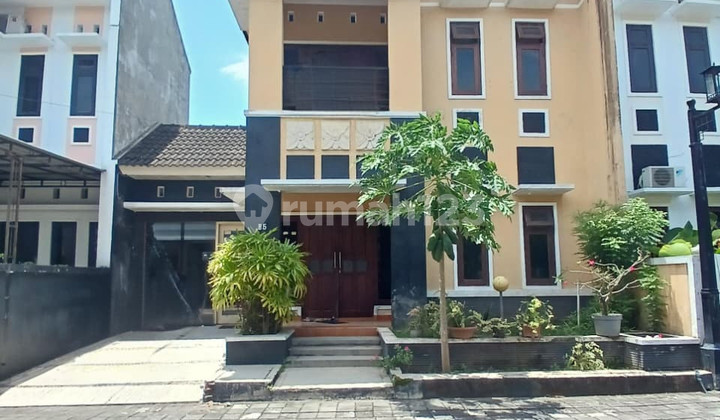 Rumah 2 Lantai Dalam Perum Pondok Permai Hunian Eksklusif & Strategis di Sendangadi, Mlati, Sleman