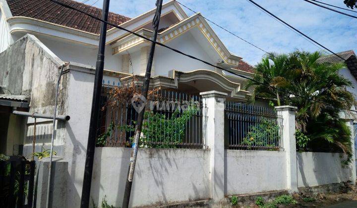 Disewakan Rumah Besar Tengah Pinggir Jl Hayam Wuruk Kota Probolinggo 1