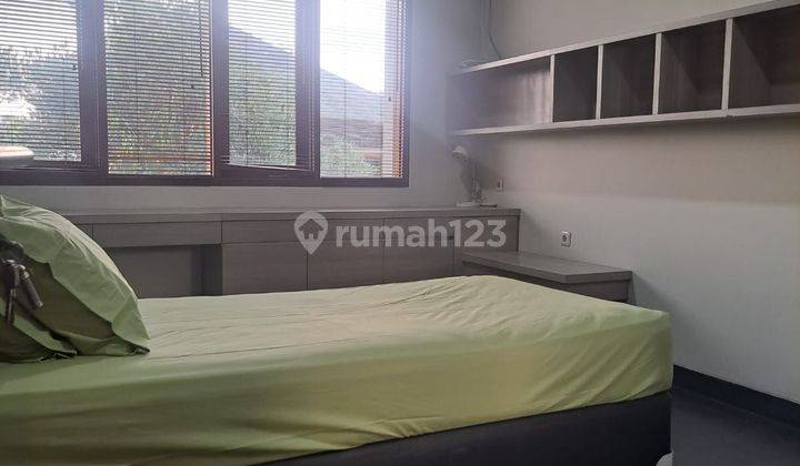 TR - 098 Dijual rumah furnished di setraduta Kumala
 2