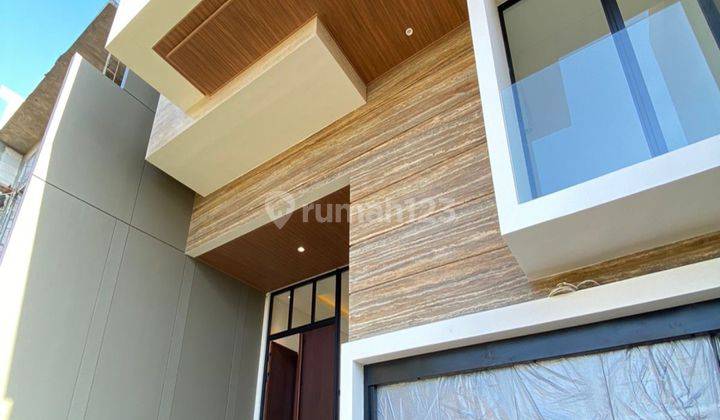 Rumah Baru Split Level Di Cluster Favorit Pakuwon Indah 2