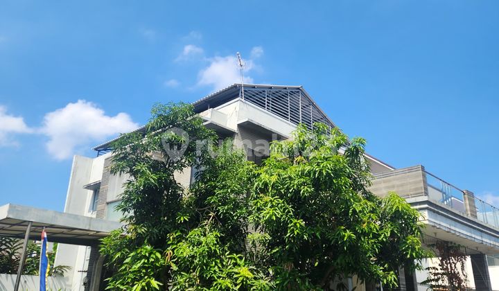 2-Story Hook House in Cosmo The Icon Cluster, BSD 2-Story Hook House in Cosmo The Icon Cluster, BSD