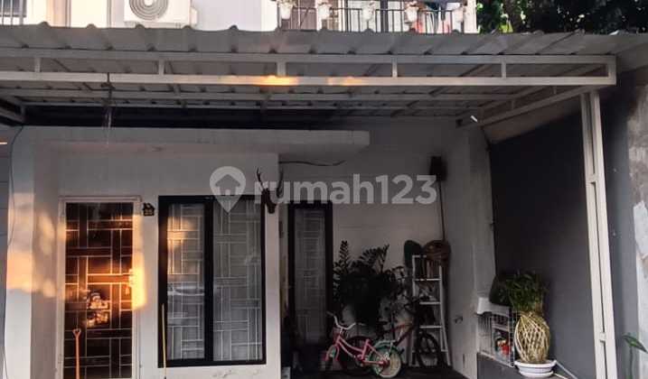 Green Grass Ciater Minimalist House, 5 Minutes to BSD Toll Gate Green Grass Ciater Minimalist House, 5 Minutes to BSD Toll Gate