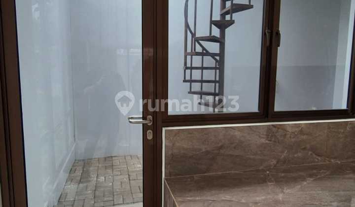Rumah Hook Siap Huni Di Cluster Nara, Gading Serpong 2