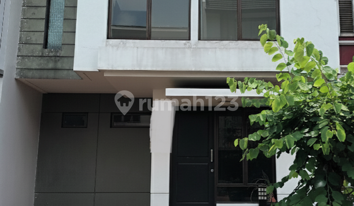 2-Story House In Malibu Village, Gading Serpong 2-Story House In Malibu Village, Gading Serpong