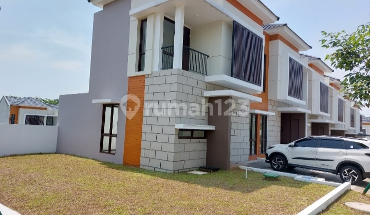 Dijual Cepat Rumah Hoek Urgent Baru Siap Huni 2