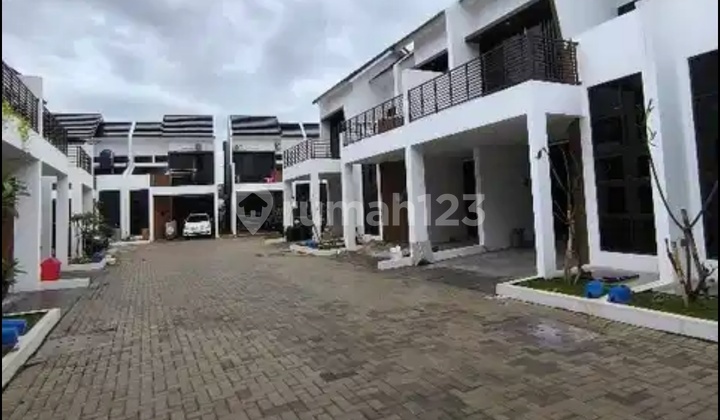 Rumah Kristal Aryana Sekitar Gading Serpong Dan Lippo Karawaci